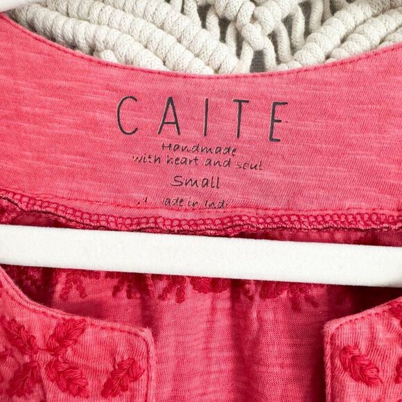 Caite 100% Cotton Red Embroidered Short Sleeve Boho Top Size Small - Picture 2 of 7